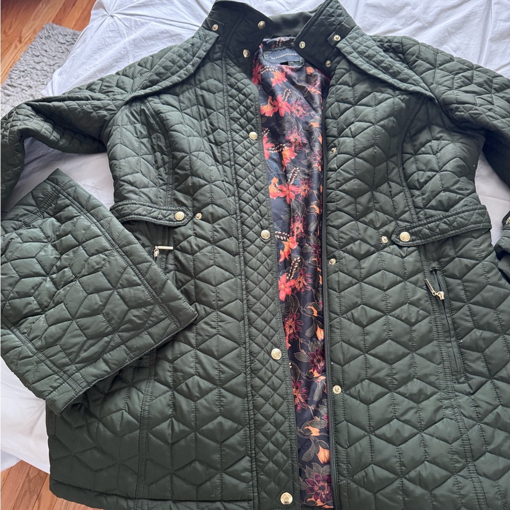 Weatherproof Olive Quilted Jacket with Floral Interior